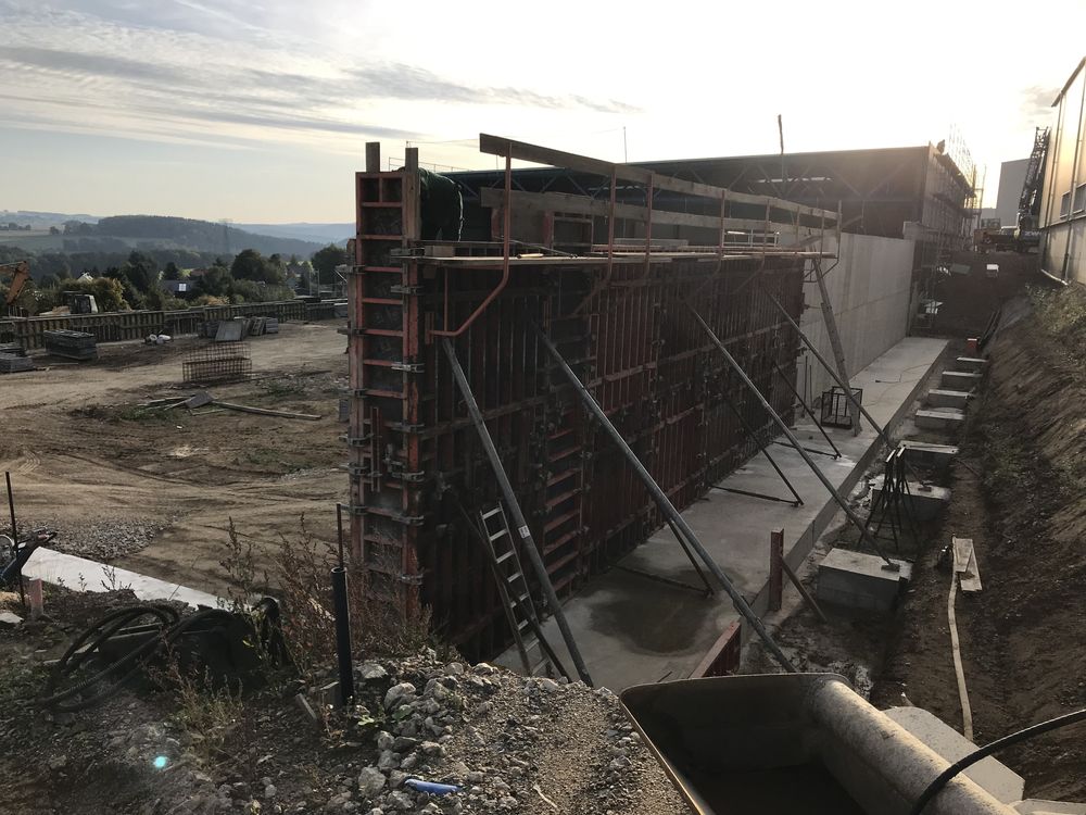 Schalung für ein Brückenbauwerk